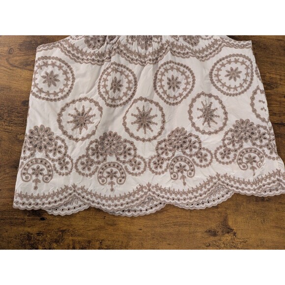 Embroidered Boho Eyelet Tank Top – Size PXL – Ivory & Taupe – 100% Cotton - Picture 7 of 10